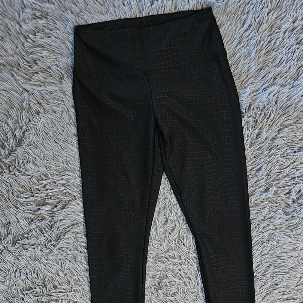 Wild Fable Women's Snake Print Leggings